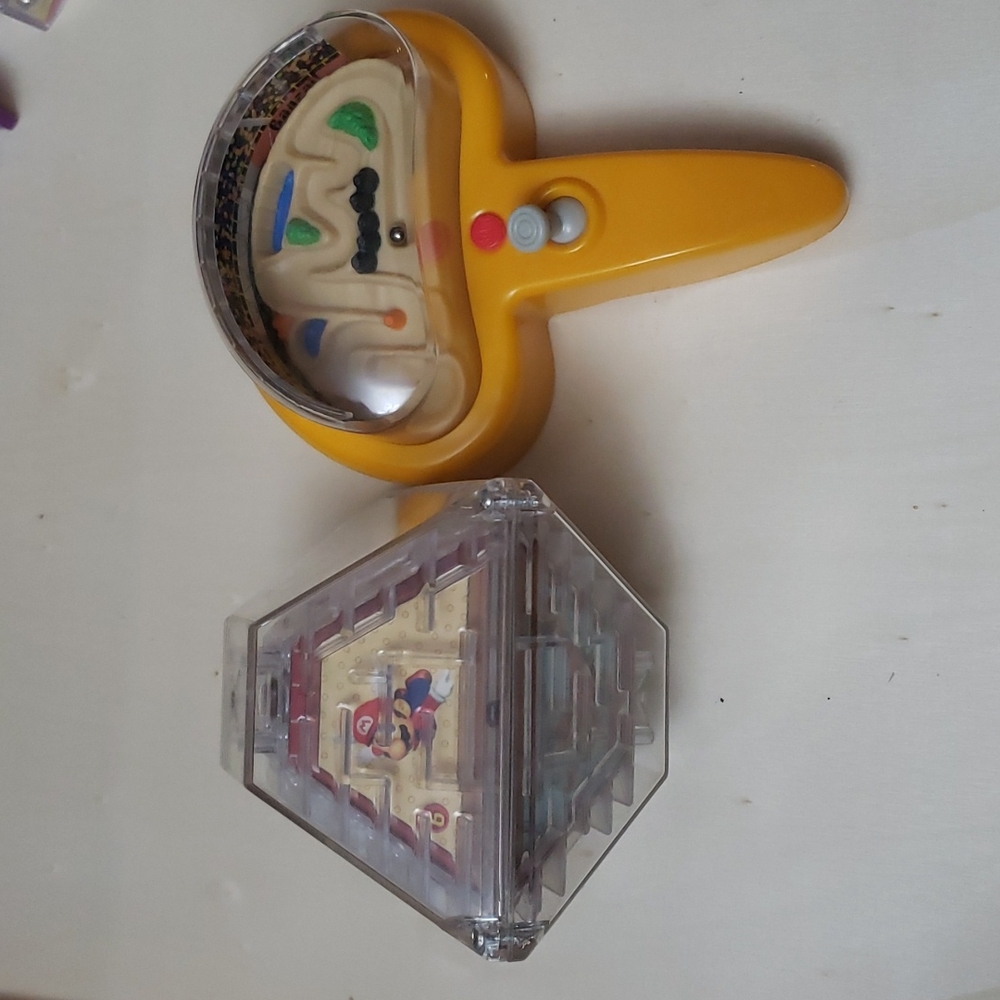 1997 Super Mario Nintendo mini toys